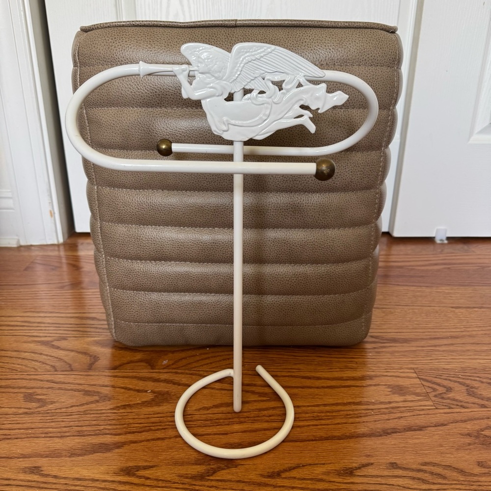 Vintage Brass Angel Cherub Hand Towel Holder Stand Hollywood Regency Elegant